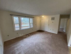 8442 Indiantown Rd in King George, VA - Building Photo - Building Photo