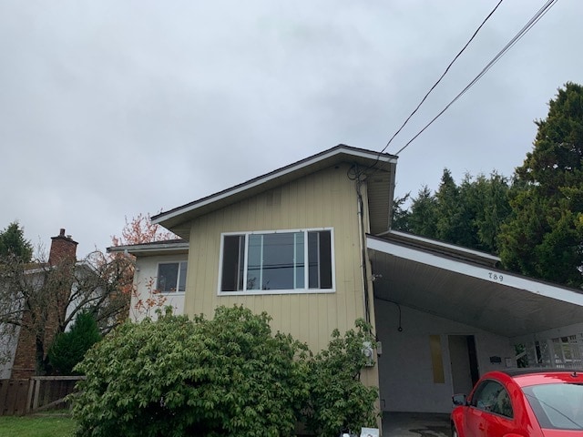 property at 789 Arncote Ave