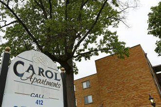 Carol Shamrock in Pittsburgh, PA - Foto de edificio - Building Photo