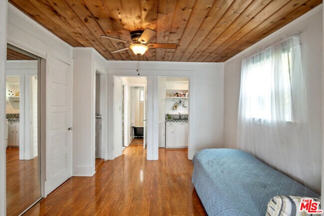 2027 3rd St-Unit -#2 in Santa Monica, CA - Building Photo - Building Photo