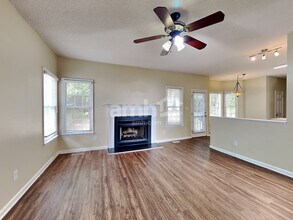 9308 Leslieshire Dr in Raleigh, NC - Building Photo - Building Photo