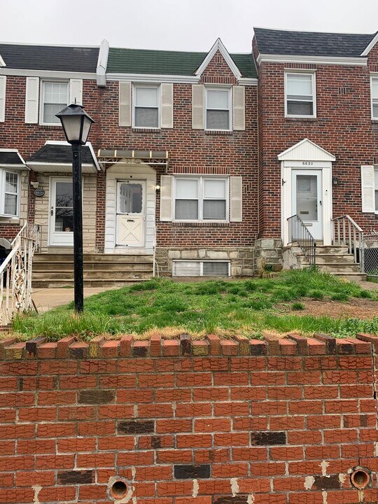 6628 Montague St in Philadelphia, PA - Building Photo