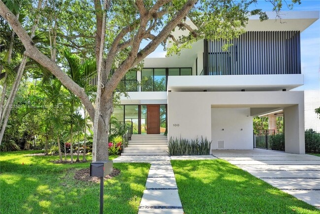 property at 100 Hampton Ln