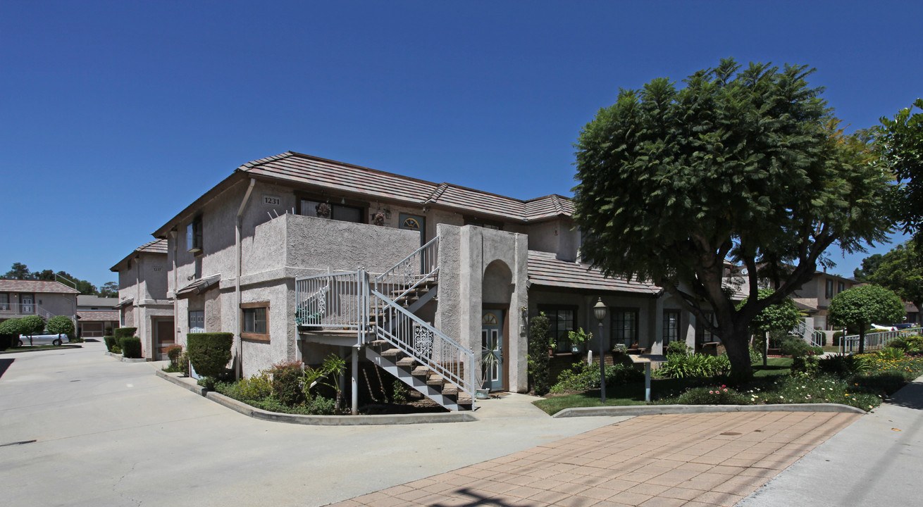 Charter Oaks in Covina, CA - Building Photo