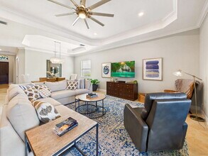 28100 Edenderry Ct in Bonita Springs, FL - Foto de edificio - Building Photo