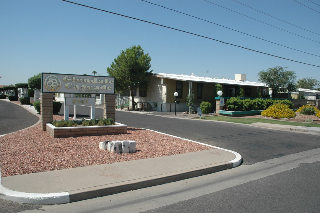 Glendale Cascade MHP in Glendale, AZ - Building Photo