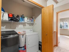 7087 139th Ave NW in Ramsey, MN - Foto de edificio - Building Photo