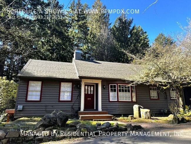 1938 SW Edgewood Rd in Portland, OR - Building Photo - Building Photo