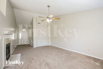 8407 Fort Sumter Dr in Indianapolis, IN - Building Photo - Building Photo