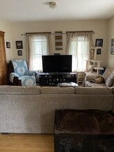 86 Pleasant St, Unit 2 in Mansfield, MA - Building Photo - Building Photo