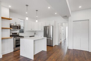 196 Bremen St, Unit 2 in Boston, MA - Building Photo
