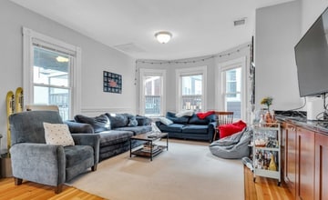 176 Saint Alphonsus St, Unit 88 in Boston, MA - Foto de edificio - Building Photo