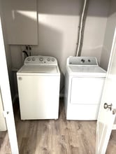 400 Windsor Dr in Bellmawr, NJ - Building Photo - Building Photo