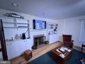 105 Huckleberry Dr in La Plata, MD - Building Photo - Building Photo