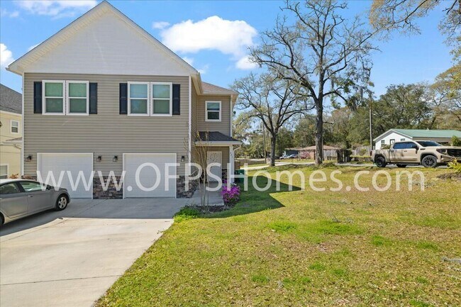 321 Allen St in Niceville, FL - Building Photo - Building Photo