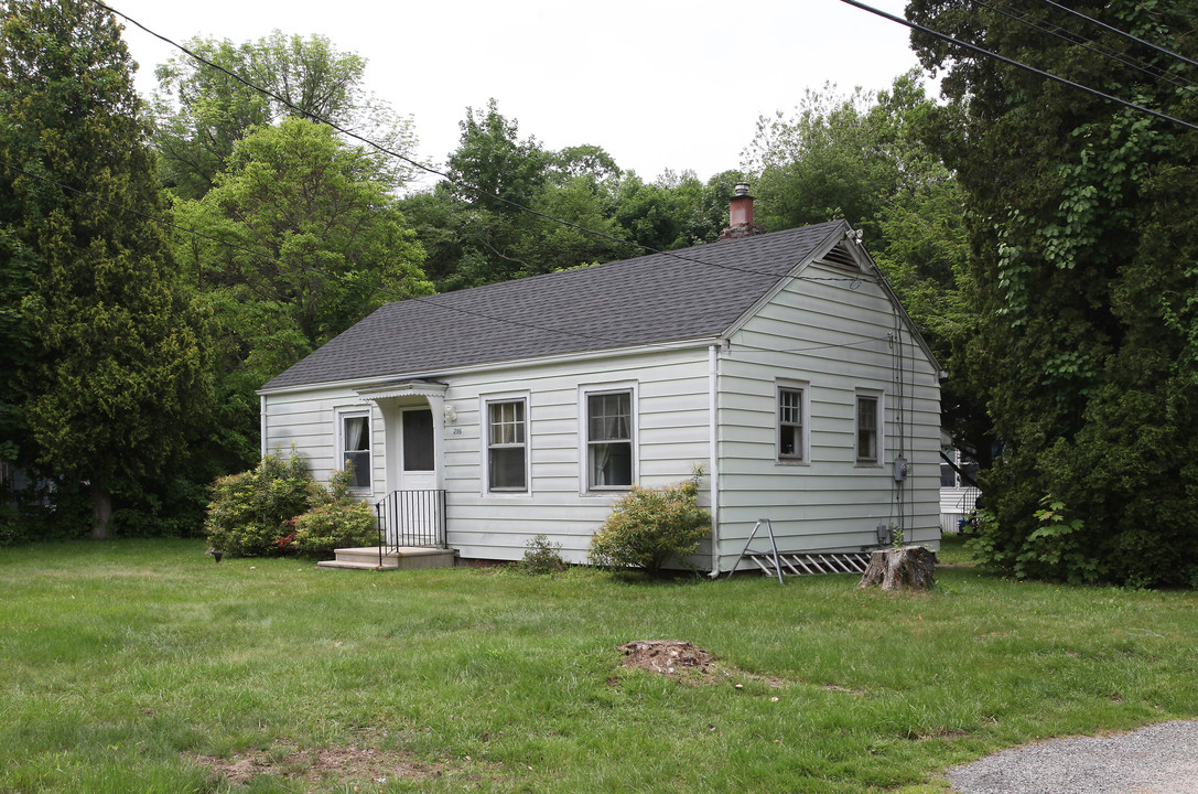 295-301 Buddington Rd in Groton, CT - Building Photo