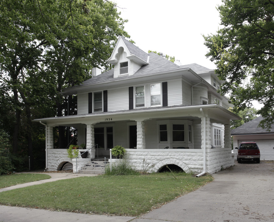 1936 D St in Lincoln, NE - Foto de edificio