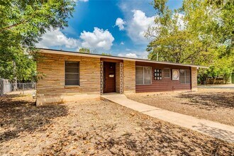 4622 Philco Dr in Austin, TX - Building Photo - Building Photo