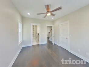 1242 Hillwood Private Cove in Nashville, TN - Foto de edificio - Building Photo