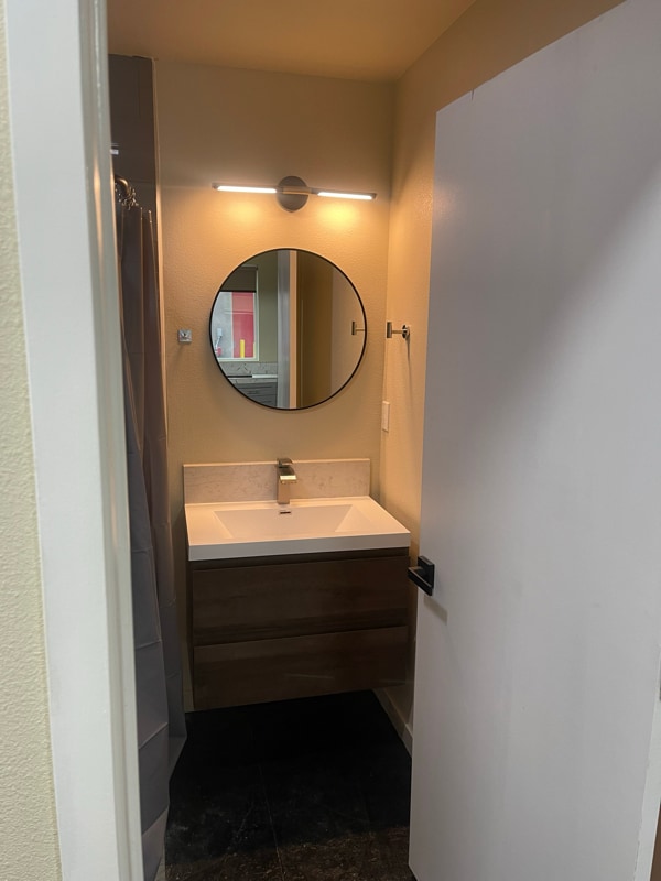 15502 Chase St in Los Angeles, CA - Building Photo - Building Photo