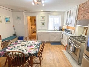 518A Halsey St, Unit #1 in Brooklyn, NY - Building Photo - Building Photo