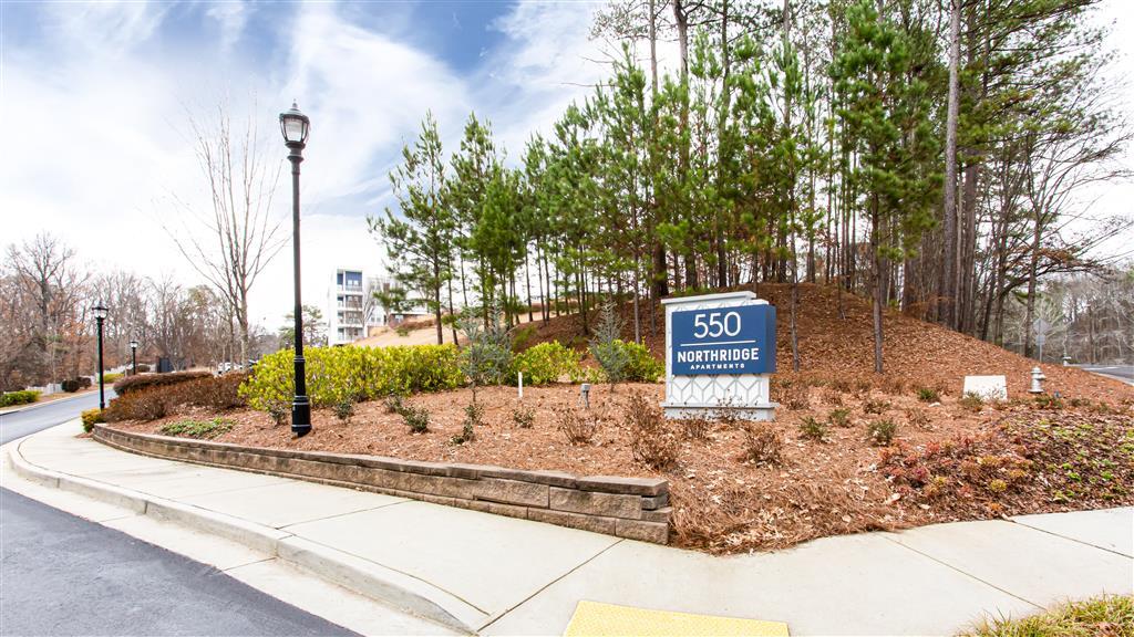 550 Northridge in Sandy Springs, GA - Building Photo