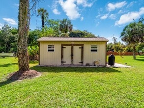 5300 Cypress Ln in Naples, FL - Building Photo - Building Photo
