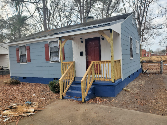 2210 Briarfield Rd in Kinston, NC - Building Photo - Building Photo