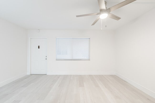 Oakland Park Villas