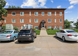 100 Grandview Ct in Iowa City, IA - Building Photo - Building Photo