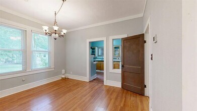 307 Brogdon St in Bryan, TX - Foto de edificio - Building Photo