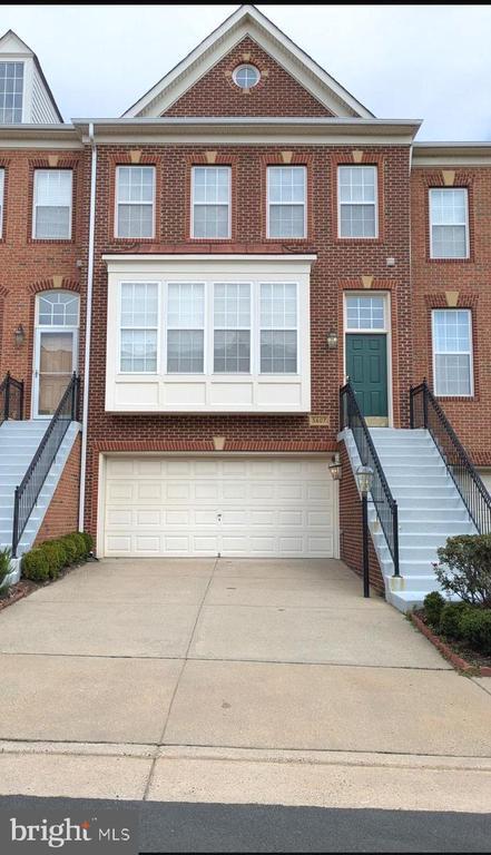 5607 Faircloth Ct