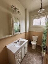 611 NW Bright St in Seattle, WA - Building Photo