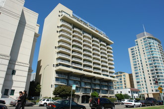 Lakeside Regency Plaza in Oakland, CA - Building Photo - Building Photo