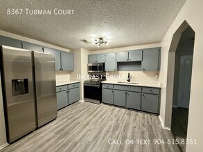 8367 Tubman Ct in Jacksonville, FL - Building Photo - Building Photo