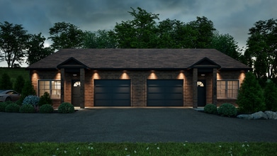 1382 Clay Pike in Irwin, PA - Building Photo - Building Photo