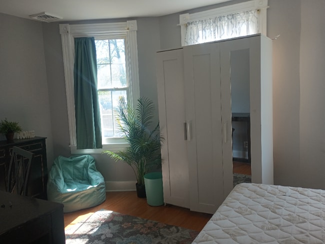 2916 E Cold Spring Ln in Baltimore, MD - Building Photo - Building Photo