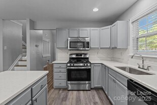 10660 Holly Ridge Blvd, Unit 21 in Charlotte, NC - Building Photo