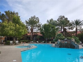 2200 S Fort Apache Rd in Las Vegas, NV - Building Photo - Building Photo