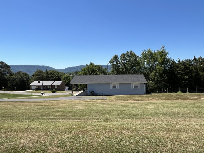 115 Jefferson Dr in Church Hill, TN - Building Photo - Building Photo