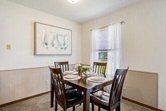 Brookmeadow Apartments in Grandville, MI - Building Photo - Building Photo