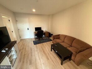 1805 N Howard St in Philadelphia, PA - Building Photo - Building Photo