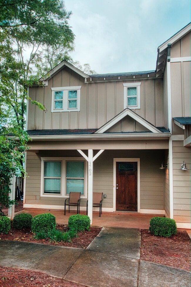 property at 1702 Milledge Avenue Ext