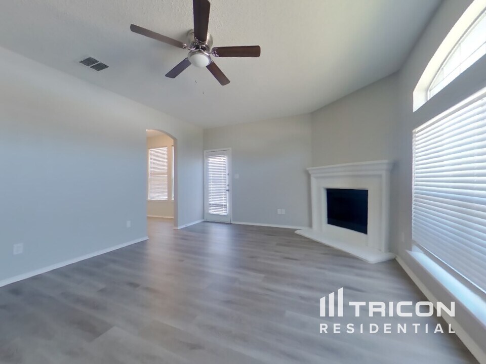 6413 Seal Cove in Fort Worth, TX - Building Photo