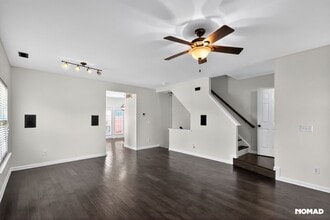 9107 Washam Potts Rd in Cornelius, NC - Building Photo - Building Photo