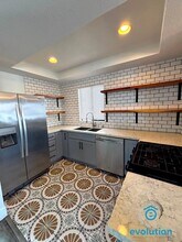 4929-4933 Santa Cruz Ave in San Diego, CA - Building Photo - Building Photo