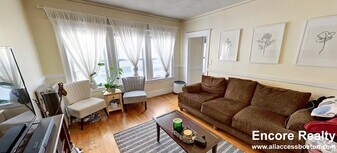 97 Kilsyth Rd, Unit 1 in Boston, MA - Building Photo