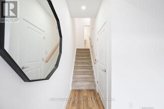 182 Visor Private in Ottawa, ON - Building Photo - Building Photo