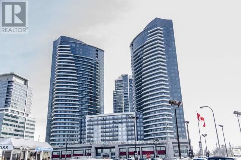 923-7161 YONGE St in Thornhill, ON - Building Photo