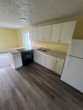 704 W 4th St in Erie, PA - Building Photo - Building Photo